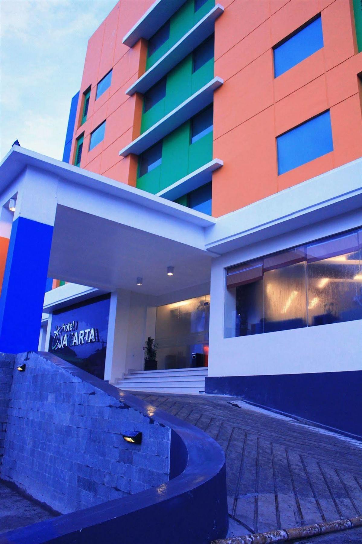 Hotel Jakarta Makassar Exteriör bild